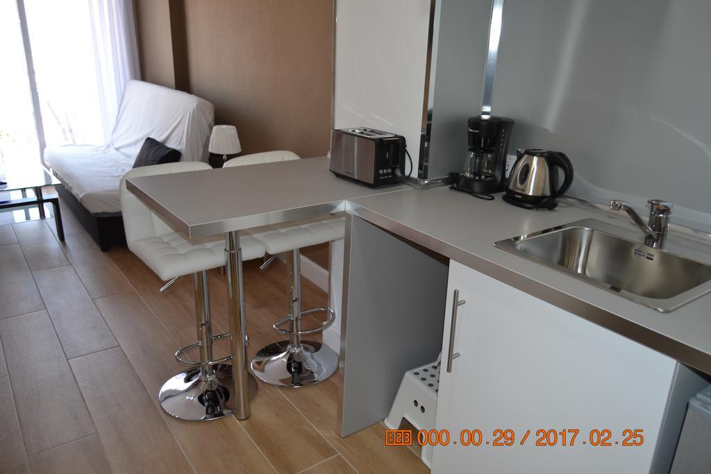 Hercules Apartment เบนัลมาเดนา ภายนอก รูปภาพ